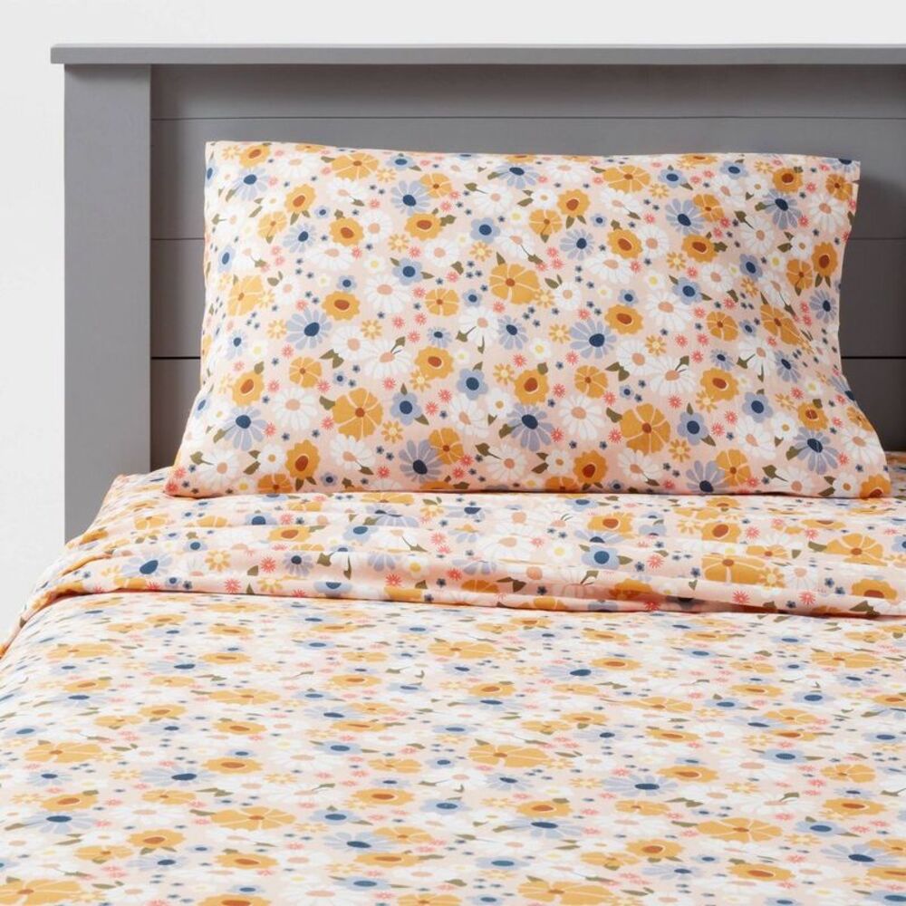 Full Vintage Floral Print Cotton Kids' Sheet Set - Pillowfort